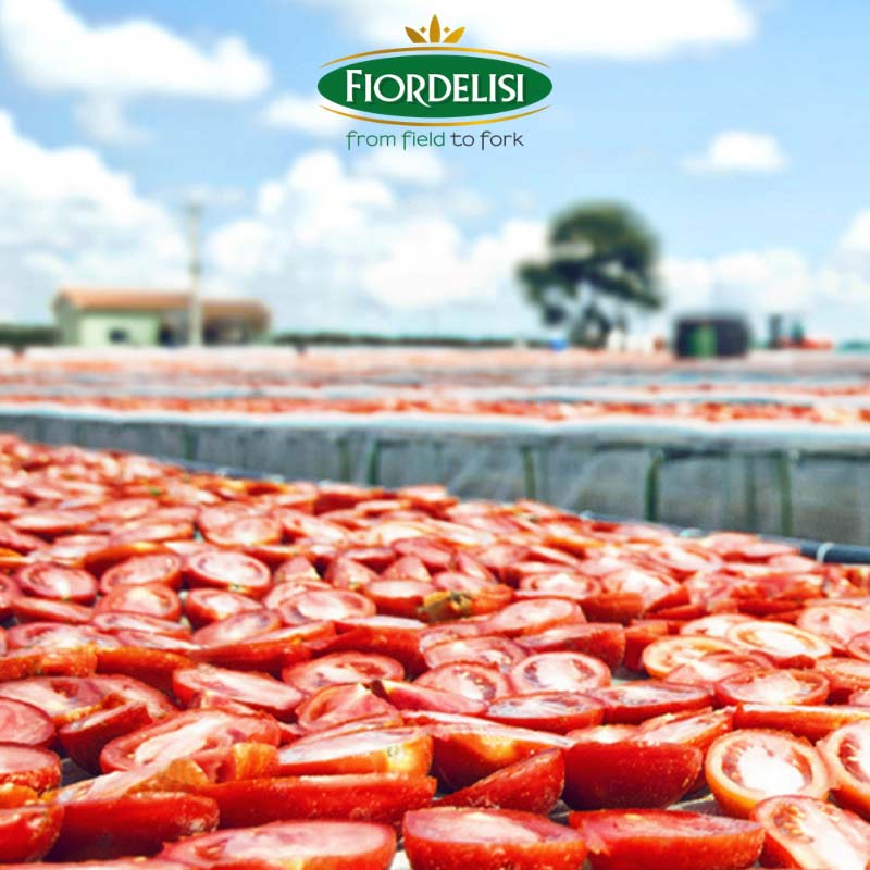 Drying tomatoes